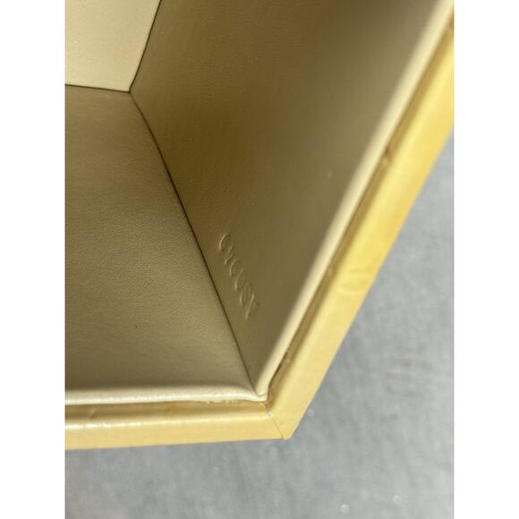 LOUIS VUITTON RARE Monogram Patent Leather Bleecker Cosmetic Box Bag - Picture 7 of 12